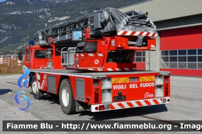 Renault GF231
Vigili del Fuoco
Unione Distrettuale Alto Garda e Ledro
Corpo Volontario di Arco (TN)
Allestimento Riffaud
Parole chiave: Renault GF231