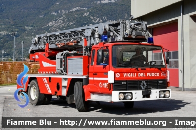 Renault GF231
Vigili del Fuoco
Unione Distrettuale Alto Garda e Ledro
Corpo Volontario di Arco (TN)
Allestimento Riffaud
Parole chiave: Renault GF231