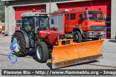 Massey-Ferguson 3455F
Vigili del Fuoco
Unione Distrettuale Alto Garda e Ledro
Corpo Volontario di Arco (TN)
VF 9E1 TN
Parole chiave: Massey-Ferguson 3455F VF9E1TN