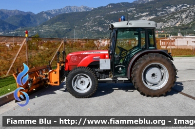 Massey-Ferguson 3455F
Vigili del Fuoco
Unione Distrettuale Alto Garda e Ledro
Corpo Volontario di Arco (TN)
VF 9E1 TN
Parole chiave: Massey-Ferguson 3455F VF9E1TN