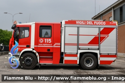 Iveco EuroCargo MaxiCity 180E30 III serie
Vigili del Fuoco
Comando Provinciale di Modena
Distaccamento Permanente di Vignola
AutoPompaSerbatoio allestimento Iveco-Magirus
VF 29215
Parole chiave: Iveco EuroCargo_MaxiCity_180E30_IIIserie VF29215