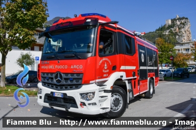 Mercedes-Benz Arocs 1846
Vigili del Fuoco
Unione Distrettuale Alto Garda e Ledro
Corpo Volontario di Arco (TN)
Allestimento BAI
VF 0M3 TN
Parole chiave: Mercedes-Benz Arocs_1846 VF0M3TN