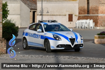 Alfa Romeo Nuova Giulietta restyle
Polizia Locale
Comune di Azzano Decimo (PN)
Allestimento Bertazzoni
POLIZIA LOCALE YA 636 AF
Parole chiave: Alfa-Romeo Nuova_Giulietta_restyle POLIZIALOCALEYA636AF