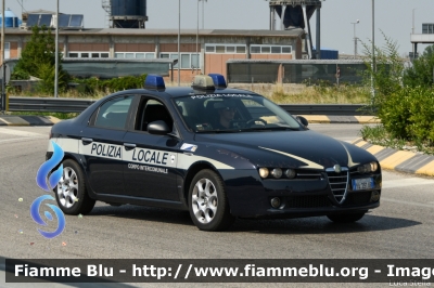 Alfa Romeo 159
Corpo Intercomunale di Polizia Locale
Occhiobello (RO)
Allestita Bertazzoni
POLIZIA LOCALE YA 231 AB
Parole chiave: Alfa-Romeo 159 POLIZIALOCALEYA231AB 1000_Miglia_2022