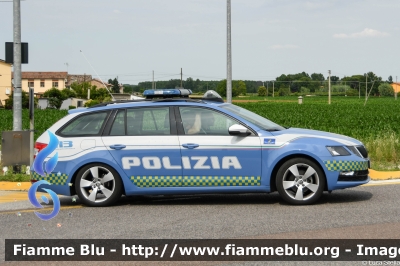 Skoda Octavia Wagon V serie
Polizia di Stato
Polizia Stradale
Allestimento Focaccia
POLIZIA M5232
Auto 7
In scorta alla Mille Miglia 2023
Parole chiave: Skoda Octavia_Wagon_Vserie POLIZIAM5232 1000_Miglia_2023