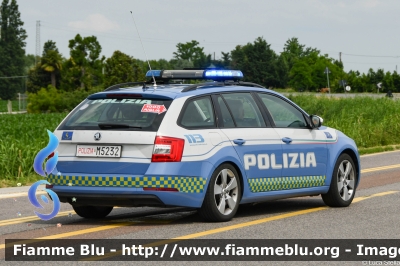 Skoda Octavia Wagon V serie
Polizia di Stato
Polizia Stradale
Allestimento Focaccia
POLIZIA M5232
Auto 7
In scorta alla Mille Miglia 2023
Parole chiave: Skoda Octavia_Wagon_Vserie POLIZIAM5232 1000_Miglia_2023