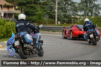 Yamaha FJR 1300 II serie
Polizia di Stato
Polizia Stradale
Allestimento Elevox
POLIZIA G3090
POLIZIA G3103
In scorta alla Mille Miglia 2022
Parole chiave: Yamaha FJR_1300_IIserie POLIZIAG3090 POLIZIAG3103 1000_Miglia_2022