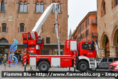 Iveco S-Way
Vigili del Fuoco
Comando Provinciale di Bologna
Allestimento Rosenbauer
VF 33206
Santa Barbara 2023
Parole chiave: Iveco S-Way VF33206 Santa_Barbara_2023