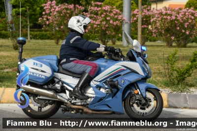 Yamaha FJR 1300 II serie
Polizia di Stato
Polizia Stradale
Allestimento Elevox
POLIZIA G3150
In scorta alla Mille Miglia 2022
Parole chiave: Yamaha FJR_1300_IIserie POLIZIAG3150 1000_Miglia_2022