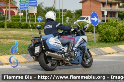 Yamaha FJR 1300 II serie
Polizia di Stato
Polizia Stradale
Allestimento Elevox
POLIZIA G3150
In scorta alla Mille Miglia 2022
Parole chiave: Yamaha FJR_1300_IIserie POLIZIAG3150 1000_Miglia_2022