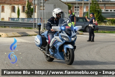 Yamaha FJR 1300 II serie
Polizia di Stato
Polizia Stradale
Allestimento Elevox
POLIZIA G3087
In scorta alla Mille Miglia 2022
Parole chiave: Yamaha FJR_1300_IIserie POLIZIAG3087 1000_Miglia_2022