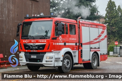 Man TGM 15.250 III serie
Vigili del Fuoco
Comando Provinciale di Reggio Emilia
AutoPompaSerbatoio allestimento BAI
VF 31750
Parole chiave: Man TGM_15.250_IIIserie VF31750