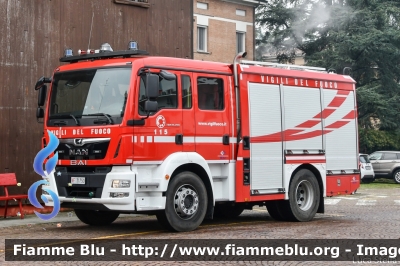 Man TGM 15.250 III serie
Vigili del Fuoco
Comando Provinciale di Reggio Emilia
AutoPompaSerbatoio allestimento BAI
VF 31750
Parole chiave: Man TGM_15.250_IIIserie VF31750