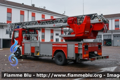 Iveco EuroFire 150E28 II serie
Vigili del Fuoco
Comando Provinciale di Reggio Emilia
AutoScala da 30 metri allestimento Iveco-Magirus
VF 22939
Parole chiave: Iveco EuroFire_150E28_IIserie  VF22939