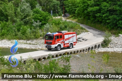 Man TGM 13.290 4x4 II serie
Vigili del Fuoco
Comando Provinciale di Bologna
Distaccamento Volontario di Fontanelice
Allestimento BAI
VF 30878
Parole chiave: Man TGM_13.290_4x4_IIserie VF30878 Santerno