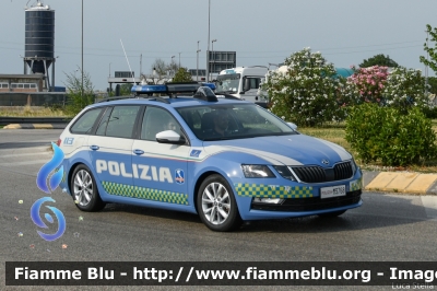 Skoda Octavia Wagon V serie
Polizia di Stato
Polizia Stradale 
in servizio sulla rete Autostrade per l'Italia
Allestimento Focaccia
POLIZIA M3768
Parole chiave: Skoda Octavia_Wagon_Vserie POLIZIAM3768 1000_Miglia