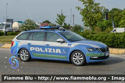 Skoda Octavia Wagon V serie
Polizia di Stato
Polizia Stradale 
in servizio sulla rete Autostrade per l'Italia
Allestimento Focaccia
POLIZIA M3768
Parole chiave: Skoda Octavia_Wagon_Vserie POLIZIAM3768 1000_Miglia