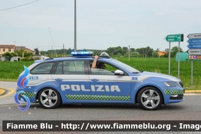 Skoda Octavia Wagon V serie
Polizia di Stato
Polizia Stradale
Allestimento Focaccia
POLIZIA M4706
Auto 11
In scorta alla Mille Miglia 2023
Parole chiave: Skoda Octavia_Wagon_Vserie POLIZIAM4706 1000_Miglia_2023