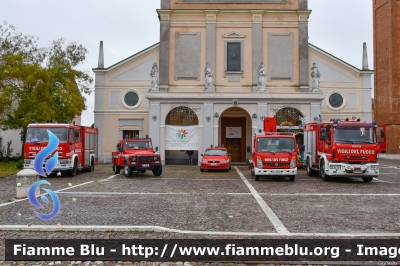 Distaccamento Volontario di Copparo
Vigili del Fuoco
Distaccamento Volontario di Copparo (FE)
Parole chiave: Santa_Barbara_2022 VF18545 VF24530 VF29038 VF23761 VF25481