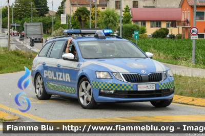 Skoda Octavia Wagon V serie
Polizia di Stato
Polizia Stradale
Allestimento Focaccia
POLIZIA M4757
Auto 5
In scorta alla Mille Miglia 2023
Parole chiave: Skoda Octavia_Wagon_Vserie POLIZIAM4757 1000_Miglia_2023