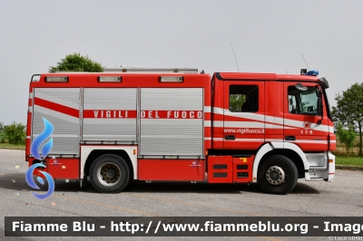 Mercedes-Benz Actros 1841 II serie
Vigili del Fuoco
Comando Provinciale di Ferrara
Distaccamento Permanente di Codigoro (FE)
AutoPompaSerbatoio allestimento Bai
Ricondizionata Fortini
VF 23351
Parole chiave: Mercedes-Benz Actros1841_IIserie VF23351