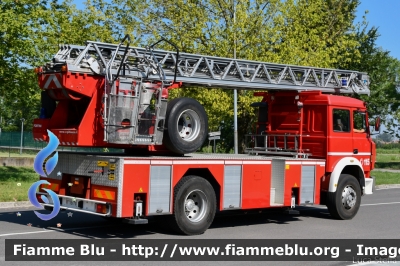 Iveco 190-26
Vigili del Fuoco
Comando Provinciale di Forlì Cesena
Distaccamento Permanente di Cesena
AutoScala da 30 metri allestimento Iveco-Magirus
Ricondizionata Fortini
VF 16770
Parole chiave: Iveco 190-26 VF16770