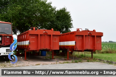 Iveco 330-26
Vigili del Fuoco
Comando Provinciale di Ferrara
Distaccamento Permanente di Codigoro
Allestimento Baribbi
VF 17299
Parole chiave: Iveco 330-26 VF17299