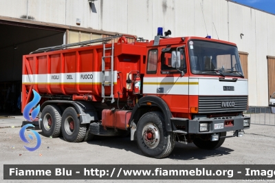 Iveco 330-26
Vigili del Fuoco
Comando Provinciale di Ferrara
Distaccamento Permanente di Portomaggiore
Allestimento Baribbi
VF 17299
Parole chiave: Iveco 330-26 VF17299