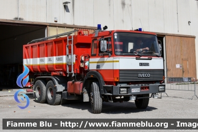 Iveco 330-26
Vigili del Fuoco
Comando Provinciale di Ferrara
Distaccamento Permanente di Portomaggiore
Allestimento Baribbi
VF 17299
Parole chiave: Iveco 330-26 VF17299