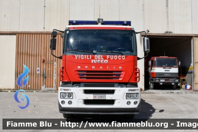 Iveco Stralis AF190S40 I serie
Vigili del Fuoco
Comando Provinciale di Ferrara
Distaccamento Permanente di Portomaggiore
AutoPompaSerbatoio allestimento Iveco-Magirus
VF 23957
Parole chiave: Iveco Stralis_AF190S40_Iserie VF23957