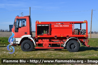  Iveco EuroCargo 135E23 4x4 I serie
Vigili del Fuoco
Comando Provinciale di Bologna
Distaccamento Volontario di Molinella
Allestimento Fortini
VF 21587 
Parole chiave:  Iveco EuroCargo_135E23_4x4_Iserie VF21587 