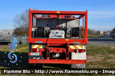  Iveco EuroCargo 135E23 4x4 I serie
Vigili del Fuoco
Comando Provinciale di Bologna
Distaccamento Volontario di Molinella
Allestimento Fortini
VF 21587 
Parole chiave:  Iveco EuroCargo_135E23_4x4_Iserie VF21587 