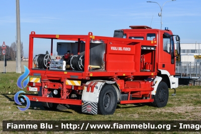  Iveco EuroCargo 135E23 4x4 I serie
Vigili del Fuoco
Comando Provinciale di Bologna
Distaccamento Volontario di Molinella
Allestimento Fortini
VF 21587 
Parole chiave:  Iveco EuroCargo_135E23_4x4_Iserie VF21587 