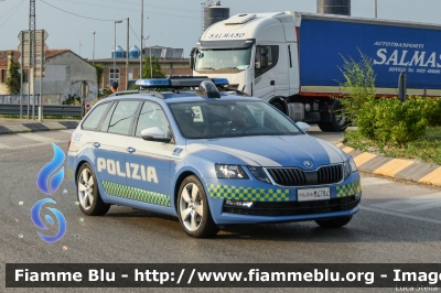 Skoda Octavia Wagon V serie
Polizia di Stato
Polizia Stradale
Allestimento Focaccia
POLIZIA M4784
Parole chiave: Skoda Octavia_Wagon_Vserie POLIZIAM4784 1000_Miglia_2022