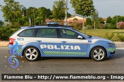 Skoda Octavia Wagon V serie
Polizia di Stato
Polizia Stradale
Allestimento Focaccia
POLIZIA M4784
Parole chiave: Skoda Octavia_Wagon_Vserie POLIZIAM4784 1000_Miglia_2022