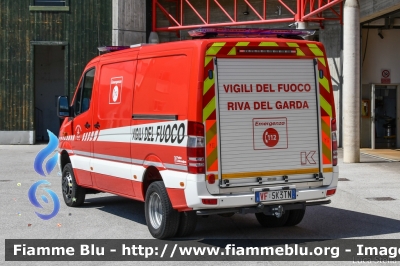 Mercedes-Benz Sprinter 4x4 III serie
Vigili del Fuoco
Unione Distrettuale Alto Garda e Ledro
Corpo Volontario di Riva del Garda (TN)
Allestimento Kofler Fahrzeugbau
VF 5K3 TN
Parole chiave: Mercedes-Benz Sprinter_4x4_IIIserie VF5K3TN