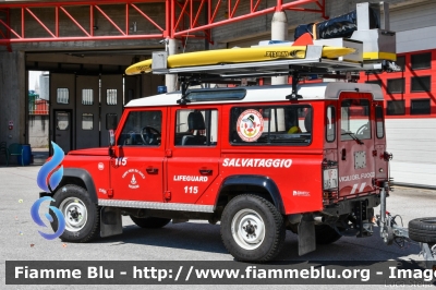 Land-Rover Defender 110
Vigili del Fuoco
Unione Distrettuale Alto Garda e Ledro
Corpo Volontario di Riva del Garda
Ex Corpo di Nago Torbole
Soccorso Salvamento Acquatico
VF H45 TN
Parole chiave: Land-Rover Defender_110 VFH45TN