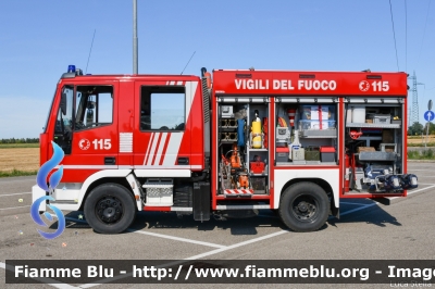  Iveco CityEuroFire 100E21 I serie
Vigili del Fuoco
Comando Provinciale di Bologna
Distaccamento Volontario di Medicina
AutoPompaSerbatoio allestimento Iveco-Magirus
Ricondizionato Fortini
VF 19792 
Parole chiave:  Iveco CityEuroFire_100E21_Iserie VF19792