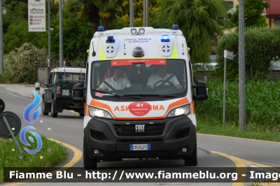 Fiat Ducato X290 restyle
Croce Bianca di Brescia
Codice Automezzo: 157
Allestita Orion
In scorta alla Mille Miglia 2023
Parole chiave: Fiat Ducato_X290  Ambulanza 1000_Miglia_2023