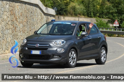 Fiat 500X
Polizia di Stato
Polizia Stradale
In Scorta al Tour de France 2024
Parole chiave: Fiat 500X Tour_DE_France_2024