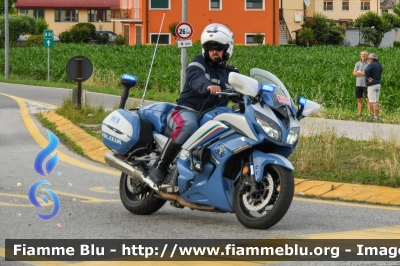 Yamaha FJR 1300 II serie
Polizia di Stato
Polizia Stradale
Allestimento Elevox
POLIZIA G3399
POLIZIA G3150
In scorta alla Mille Miglia 2023
Parole chiave: Yamaha FJR_1300_IIserie POLIZIAG3399 POLIZIAG3150 1000_Miglia_2023