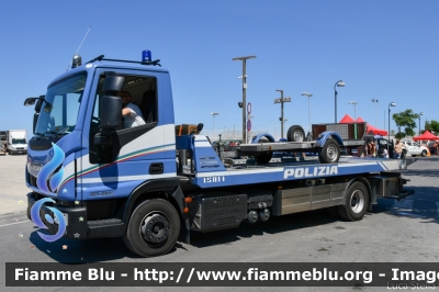 Iveco EuroCargo 120-220L IV serie
Polizia di Stato
Allestimento Isoli
Decorazione Grafica Artlantis
POLIZIA M2853
Parole chiave: Iveco EuroCargo_120-220L_IVserie POLIZIAM2853 Bell_Italia_2021