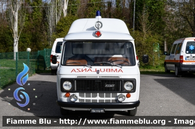 Fiat 238/E
Associazione Pubblica Assistenza Ferrarese - ODV
Allestimento Vision
Allestimento Savio
Parole chiave: Fiat 238/E AmbulanzA