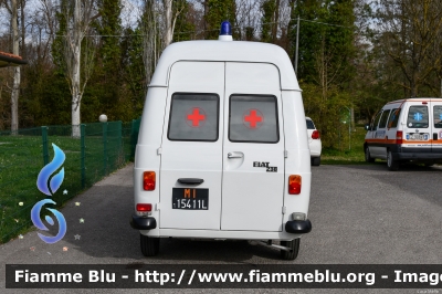 Fiat 238/E
Associazione Pubblica Assistenza Ferrarese - ODV
Allestimento Vision
Allestimento Savio
Parole chiave: Fiat 238/E AmbulanzA