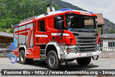 Scania P410 4x4 II serie
Vigili del Fuoco
Unione Distrettuale di Fiemme
Corpo Volontario di Predazzo (TN)
Allestimento Rosenbauer-Brandus
VF 5D6 TN
Parole chiave: Scania P410_4x_IIserie VF5D6TN