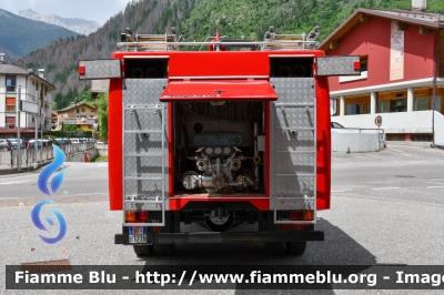 OM N100
Vigili del Fuoco
Unione Distrettuale di Fiemme
Corpo Volontario di Predazzo (TN)
Allestimento Baribbi
VF 7T8 TN
Parole chiave: OM N100 VF7T8TN