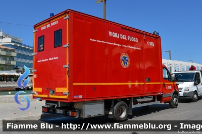  Iveco Daily III Serie
Vigili del Fuoco
Comando Provinciale di Rimini
Allestimento Sperotto
Nucleo NBCR
VF 22821
Parole chiave:  Iveco Daily_IIISerie VF22821 Bell_Italia_2021