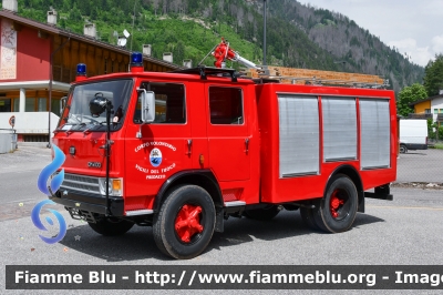 OM N100
Vigili del Fuoco
Unione Distrettuale di Fiemme
Corpo Volontario di Predazzo (TN)
Allestimento Baribbi
VF 7T8 TN
Parole chiave: OM N100 VF7T8TN