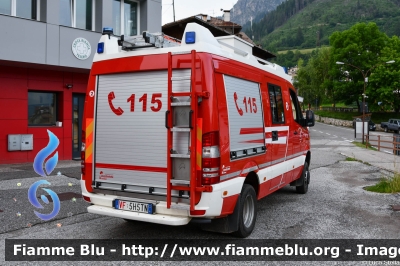 Mercedes Benz Sprinter III serie 4X4
Vigili del Fuoco
Unione Distrettuale di Fiemme
Corpo Volontario di Tesero (TN)
Allestimento Brandschutz - Rosenbauer
VF 5H5 TN
Parole chiave: Mercedes Benz Sprinter_IIIserie_4X4 VF5H5TN