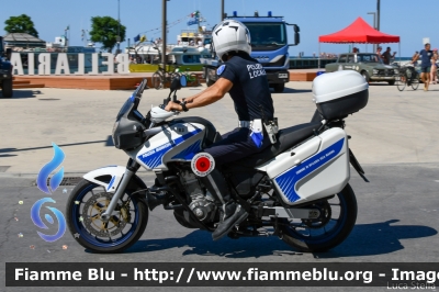 Aprilia
Polizia Municipale Bellaria-Igea Marina (RN)
M82 M83
Parole chiave: Aprilia Bell_Italia_2021